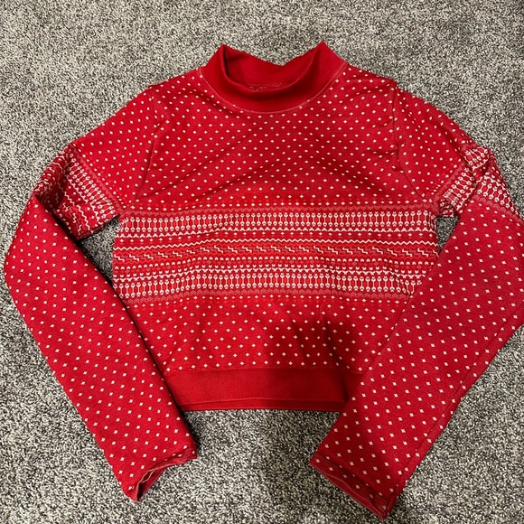 Fabletics M Holiday Workout Set - Picture 2 of 3